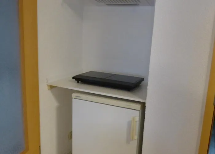 Schoen * Munchenbernsdorf